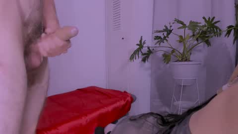 Snapshot of couple_sexxo chatting on October 26, 2025, 2:28 am Couple sexxo online show from October 26, 2025, 2:28 am