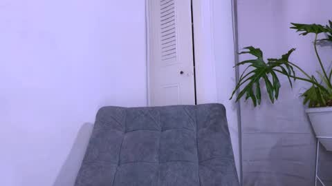 Couple sexxo online show from December 23, 2025, 3:26 am