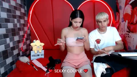 MIA LIZ AND SAM online show from January 20, 2025, 11:21 pm