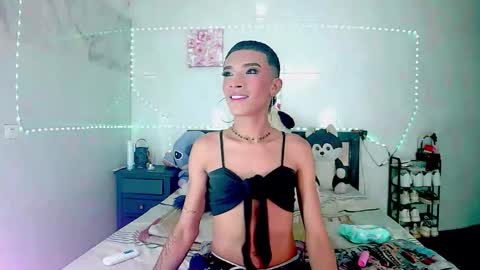 ALEXA  KIM online show from October 12, 2025, 9:03 pm