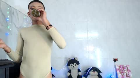 ALEXA  KIM online show from January 18, 2026, 5:28 pm