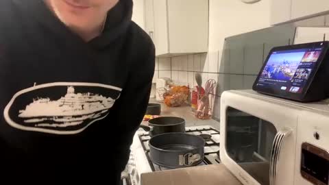 coupleajcc online show from March 1, 2025, 7:15 pm