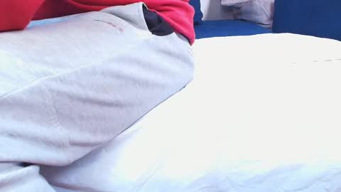 Couplelove online show from December 4, 2025, 2:37 pm