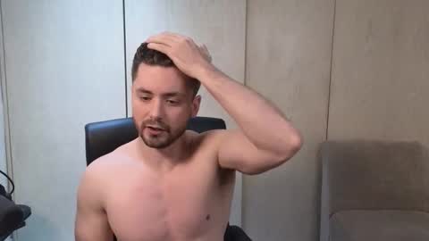 Snapshot of cowboylean chatting on December 16, 2025, 8:58 pm cbl online show from December 16, 2025, 8:58 pm