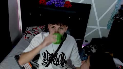 cozy7couple online show from October 8, 2025, 11:24 pm