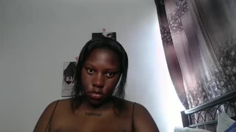 Erykah online show from October 25, 2025, 10:34 am