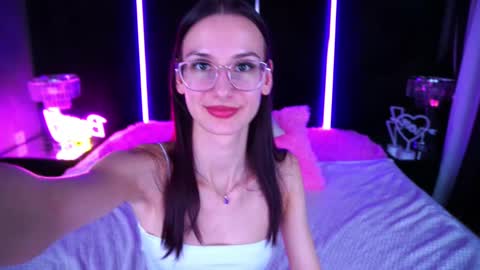 cozymell online show from March 4, 2025, 10:02 am