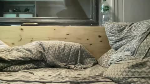 crapaud75018 online show from November 15, 2025, 8:49 pm