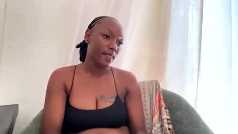 Snapshot of crave_meslowly chatting on May 15, 2026, 10:33 am Taliee online show from May 15, 2026, 10:33 am