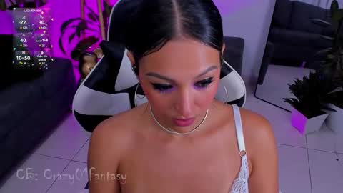 Snapshot of crazy01fantasy chatting on February 14, 2025, 6:12 am Laura online show from February 14, 2025, 6:12 am