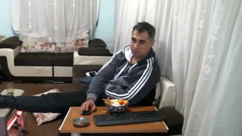 crazy____boy09 online show from March 9, 2026, 11:42 pm