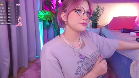 Snapshot of crazy__wine chatting on December 5, 2024, 2:31 am Sonya online show from December 5, 2024, 2:31 am