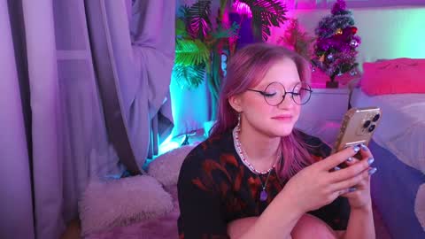 Snapshot of crazy__wine chatting on December 29, 2024, 1:24 am Sonya online show from December 29, 2024, 1:24 am