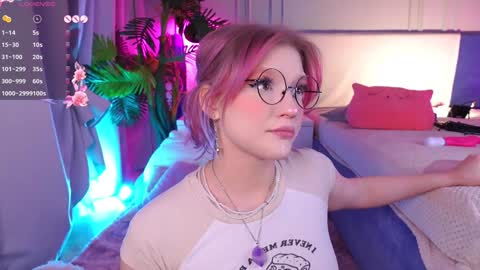 Snapshot of crazy__wine chatting on January 10, 2025, 10:46 pm Sonya online show from January 10, 2025, 10:46 pm