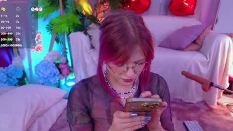 Snapshot of crazy__wine chatting on February 13, 2025, 2:52 pm Sonya online show from February 13, 2025, 2:52 pm