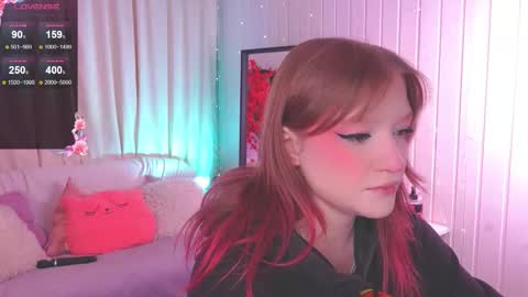 Snapshot of crazy__wine chatting on February 2, 2026, 9:57 pm Sonya online show from February 2, 2026, 9:57 pm