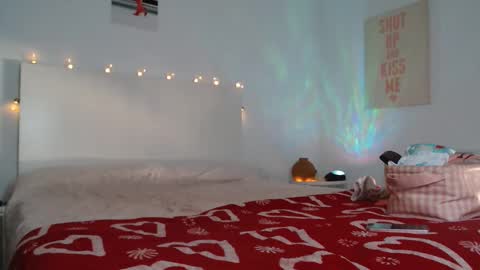 crazy sweetie online show from April 5, 2026, 9:06 am