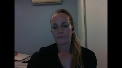 Anny online show from October 2, 2025, 10:50 pm