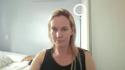 Anny online show from February 16, 2026, 6:59 pm