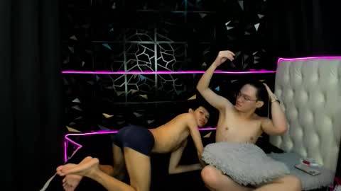 Snapshot of crazyasiantwink chatting on February 11, 2026, 6:46 pm James online show from February 11, 2026, 6:46 pm