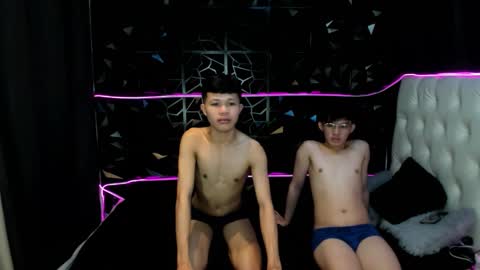 Snapshot of crazyasiantwink chatting on February 16, 2026, 6:26 pm James online show from February 16, 2026, 6:26 pm