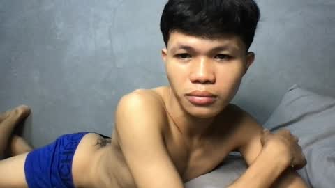 Snapshot of crazyasiantwink chatting on April 15, 2026, 11:17 am James online show from April 15, 2026, 11:17 am