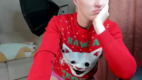 Snapshot of crazybottom99 chatting on January 10, 2026, 6:53 pm Alex online show from January 10, 2026, 6:53 pm