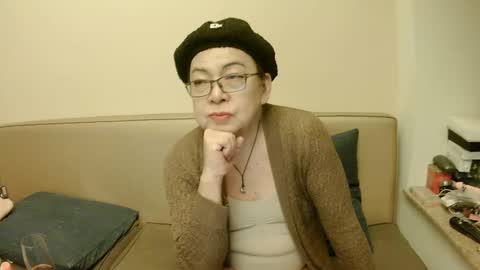 Kelly   online show from March 3, 2025, 8:54 pm