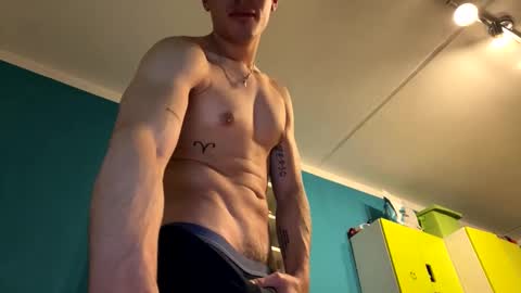 Snapshot of crazydickboy3 chatting on February 3, 2025, 3:17 pm crazydickboy3 online show from February 3, 2025, 3:17 pm