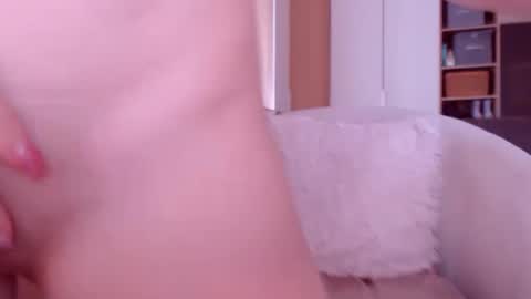 Snapshot of crazydollelf chatting on January 31, 2025, 1:23 pm Camille online show from January 31, 2025, 1:23 pm