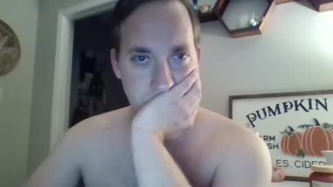 crazyhorn28 online show from November 2, 2025, 6:05 am