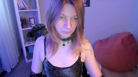 Snapshot of crazysound chatting on February 10, 2026, 1:15 pm Alice online show from February 10, 2026, 1:15 pm