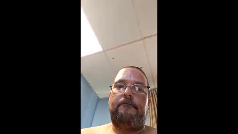 Snapshot of crazytrain1981 chatting on October 3, 2025, 3:31 pm crazytrain1981 online show from October 3, 2025, 3:31 pm