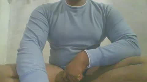 crazzy_booy online show from January 8, 2026, 4:04 am