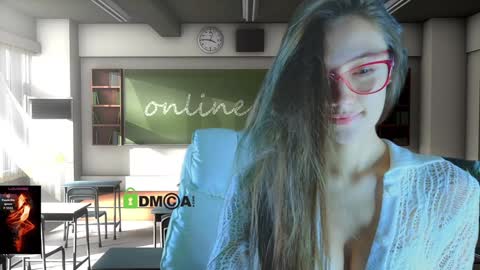 Snapshot of crazzy_cherry chatting on February 8, 2026, 7:45 am crazzy cherry online show from February 8, 2026, 7:45 am