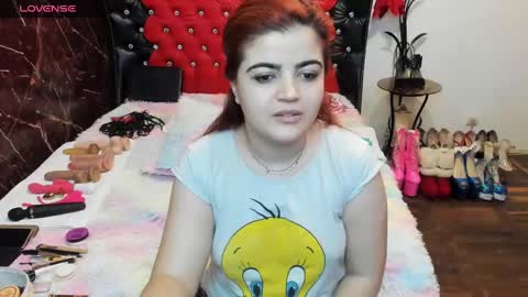 Snapshot of crazzy_pussy chatting on February 6, 2025, 1:27 am Ana online show from February 6, 2025, 1:27 am