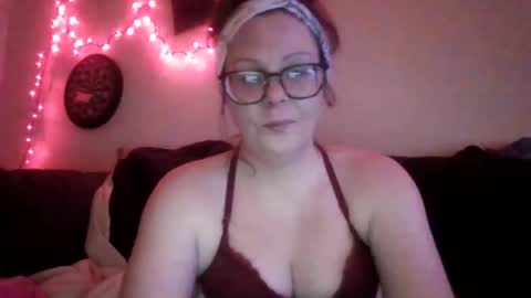 creammenow1229 online show from January 23, 2025, 11:15 pm