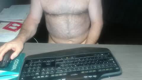 Creamormilk online show from November 15, 2025, 9:50 am