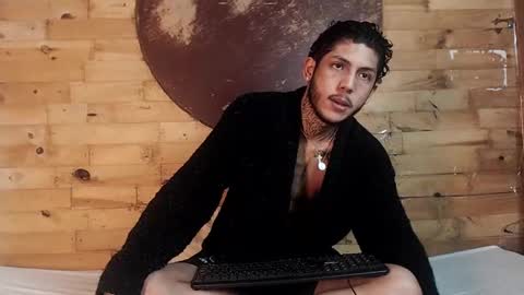  CAMILA Y SEBASTIAN online show from March 10, 2025, 11:38 pm