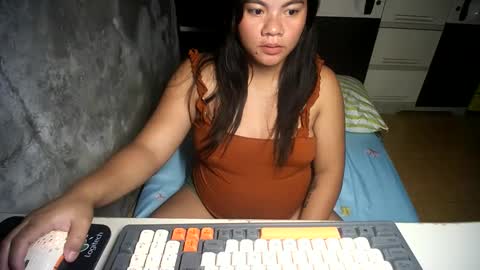 Snapshot of creamy_cunt4uxx chatting on March 8, 2026, 5:28 pm my pussy always wet online show from March 8, 2026, 5:28 pm