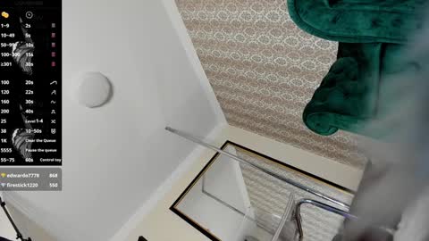 Snapshot of creamyinkk chatting on January 13, 2025, 10:58 am Sophie online show from January 13, 2025, 10:58 am