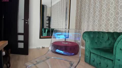 Snapshot of creamyinkk chatting on January 15, 2025, 8:51 am Sophie online show from January 15, 2025, 8:51 am