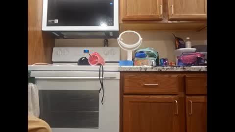 creamymilf11 online show from December 1, 2025, 7:35 am