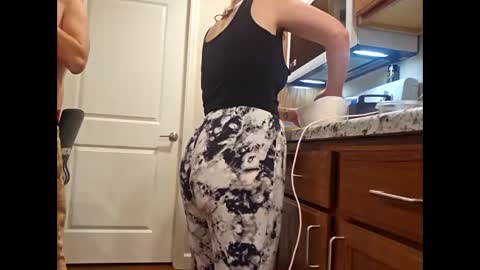 creamymilf11 online show from December 2, 2025, 7:03 am