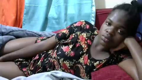 Snapshot of creamymomma chatting on December 30, 2024, 12:32 am verah online show from December 30, 2024, 12:32 am