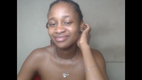 creamyxmuffin online show from September 12, 2025, 8:14 am