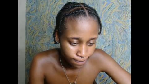 creamyxmuffin online show from September 22, 2025, 8:49 am