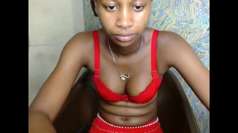 creamyxmuffin online show from September 23, 2025, 8:17 am