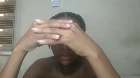 creamyxmuffin online show from September 25, 2025, 7:56 am