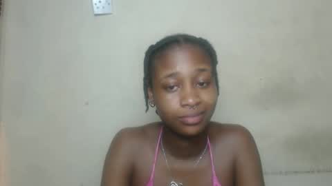 creamyxmuffin online show from September 28, 2025, 8:09 am